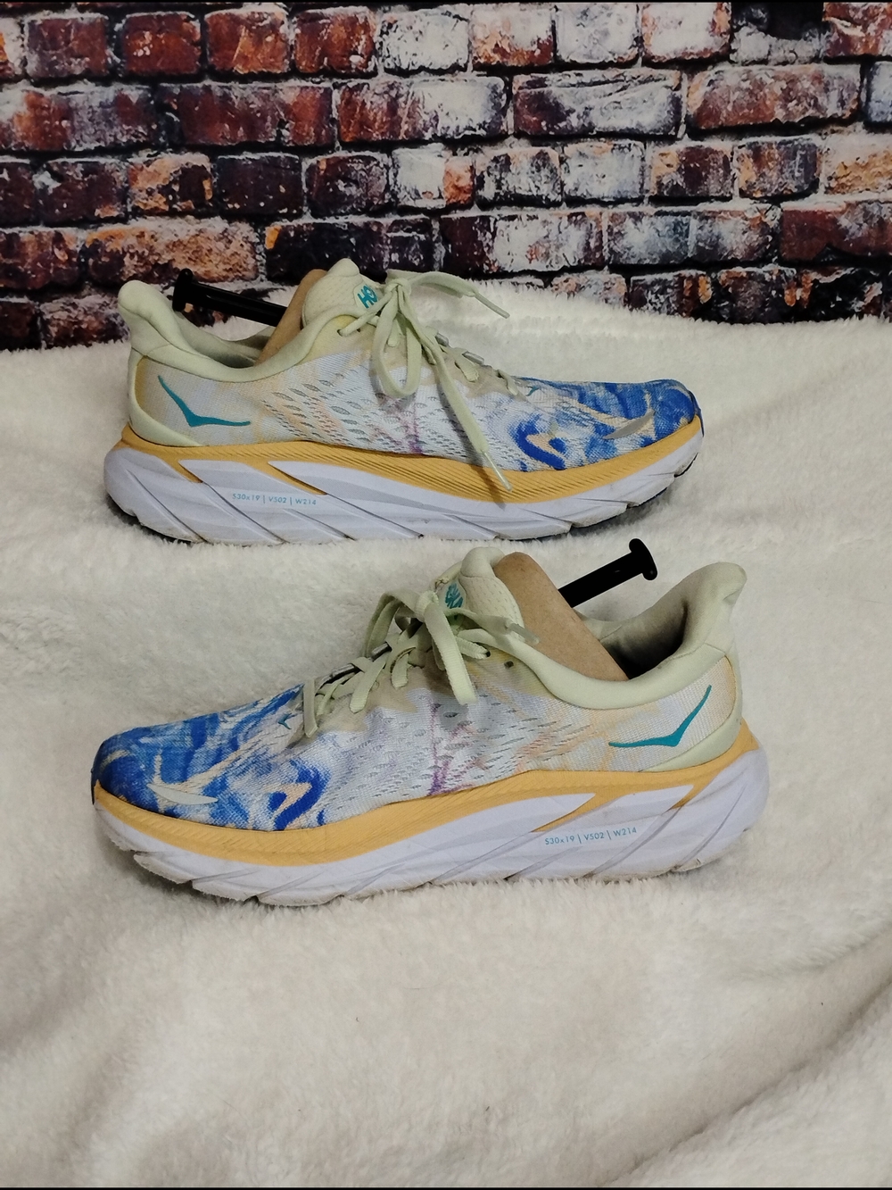 HOKA Clifton 8 Limited Together Pack Edition Tie-Dye Womens 8B Running Shoes